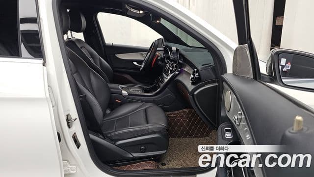 Mercedes-Benz GLC-Class 2020 — Şəkil 11/20
