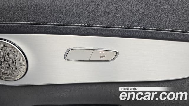 Mercedes-Benz GLC-Class 2020 — Şəkil 19/20