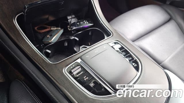 Mercedes-Benz GLC-Class 2020 — Photo 30/31