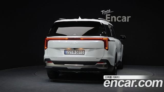 Kia Carnival 2024 — Şəkil 3/20