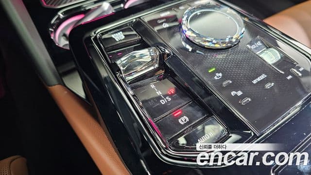 BMW 5 Series 2025 — Фото 9/20