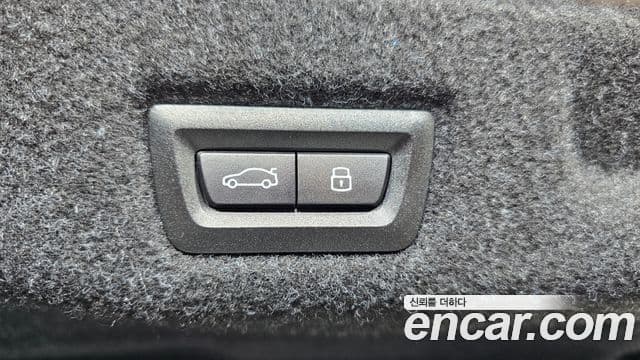 BMW 5 Series 2025 — Фото 18/20