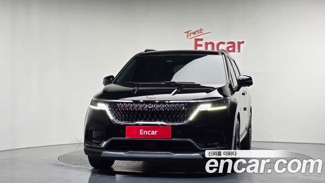 Kia Carnival 2020 — ფოტო 3/20