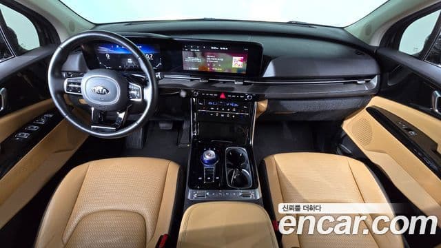 Kia Carnival 2020 — ფოტო 7/20