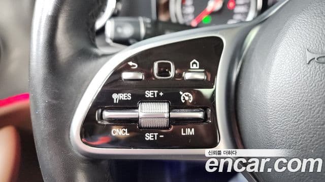 Mercedes-Benz E-Class 2018 — фото 16 из 20