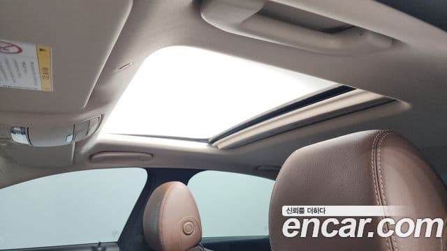 Mercedes-Benz E-Class 2018 — ფოტო 17/20