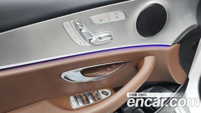 Mercedes-Benz E-Class 2018 — ფოტო 20/20
