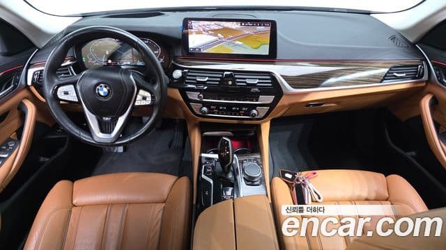 BMW 5 Series 2020 — ფოტო 7/20