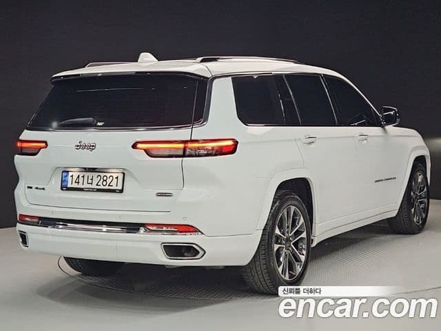Jeep Grand Cherokee 2022 — ფოტო 3/20