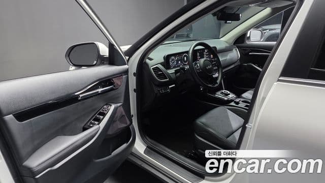 Kia Seltos 2025 — Şəkil 8/20
