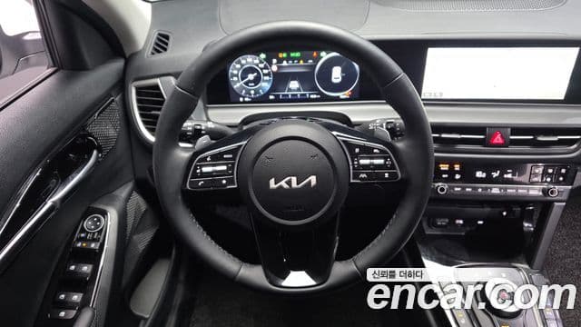 Kia Seltos 2025 — Şəkil 13/20