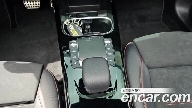 Mercedes-Benz CLA-Class 2022 — Şəkil 17/20