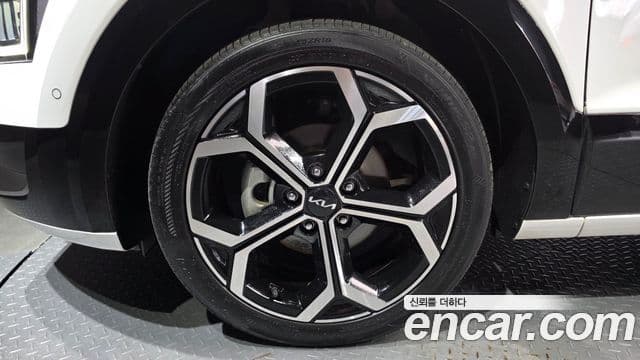 Kia Niro 2022 — ფოტო 5/20