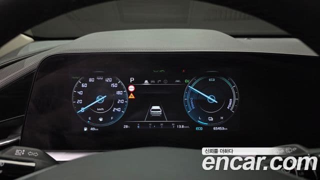 Kia Niro 2022 — ფოტო 8/20