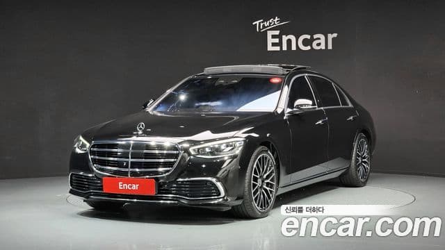 Mercedes-Benz S-Class 2023 — Photo 6/20