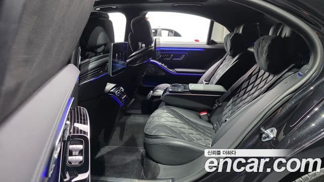 Mercedes-Benz S-Class 2023 — Photo 5/20