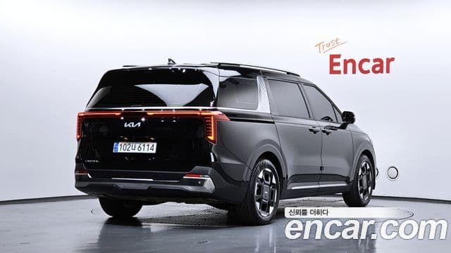 Kia Carnival 2024 — Фото 2/20