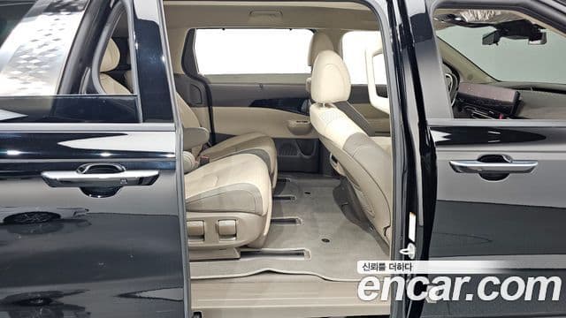 Kia Carnival 2024 — Фото 11/20