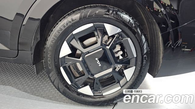 Kia Carnival 2024 — Photo 10/37