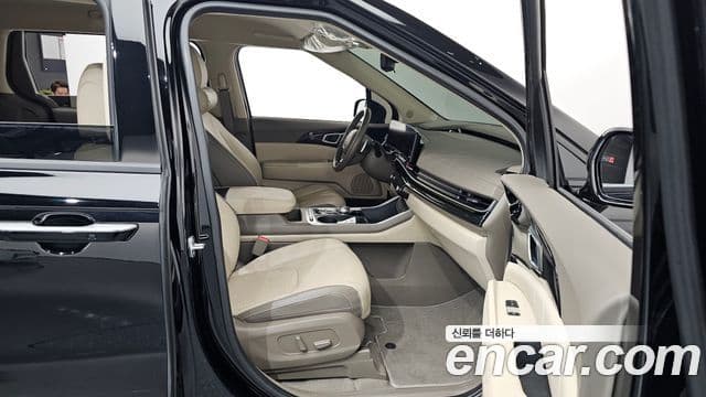 Kia Carnival 2024 — Photo 5/37