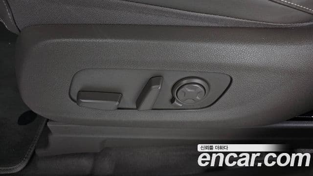 Kia Carnival 2024 — Photo 9/37