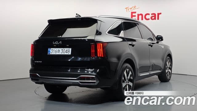 Kia Sorento 2023 — Şəkil 2/20