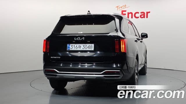Kia Sorento 2023 — Şəkil 4/20