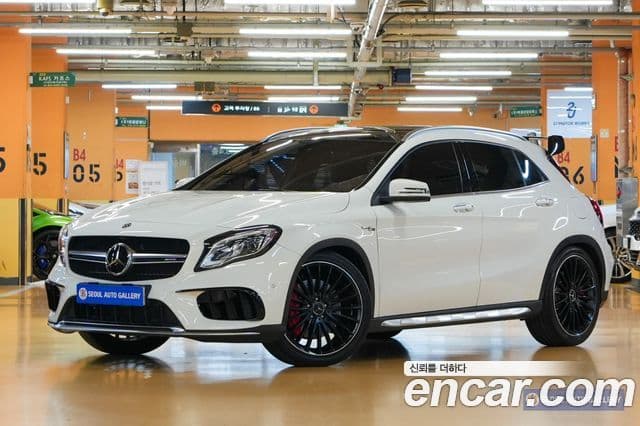 Mercedes-Benz GLA-Class 2018 — Şəkil 10/20