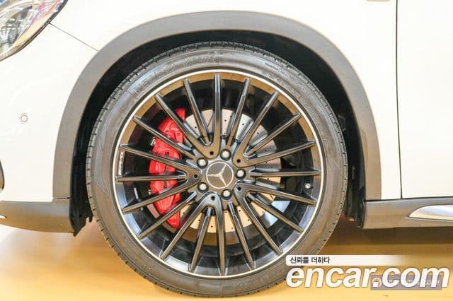 Mercedes-Benz GLA-Class 2018 — Şəkil 4/20