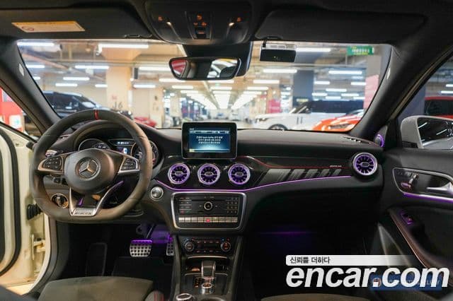 Mercedes-Benz GLA-Class 2018 — Şəkil 6/20