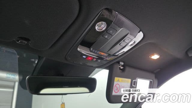 Kia Sorento 2023 — Şəkil 17/20