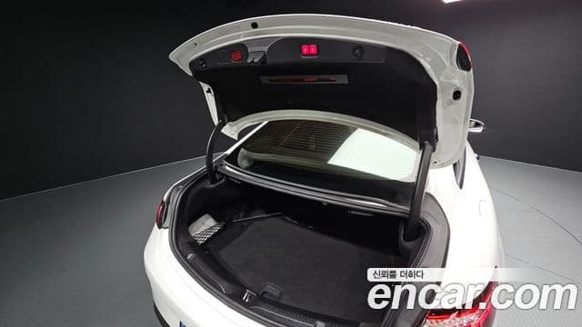 Mercedes-Benz E-Class 2021 — ფოტო 20/20