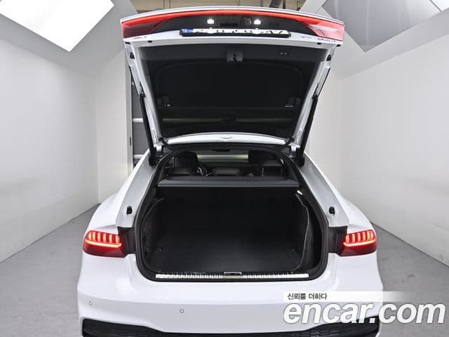 Audi A7 2023 — Şəkil 7/20