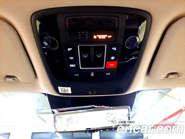 Kia Carnival 2024 — ფოტო 16/20