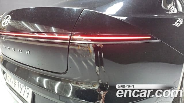 Hyundai Grandeur Hybrid 2023 — Photo 16/31