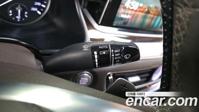 Kia The K9 2018 — Photo 26/33