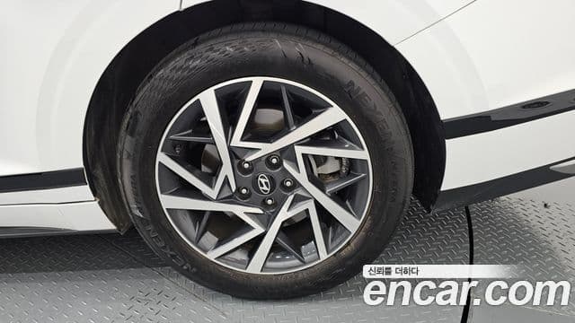 Hyundai Grandeur Hybrid 2023 — Şəkil 25/31