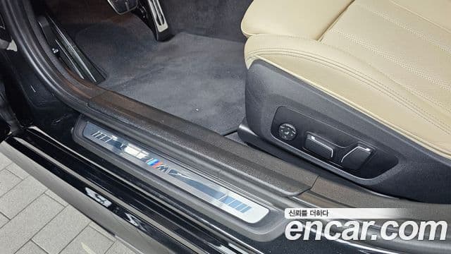 BMW 3 Series 2024 — ფოტო 9/20