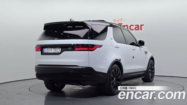 Land Rover Discovery 5 2023 — ფოტო 1/20