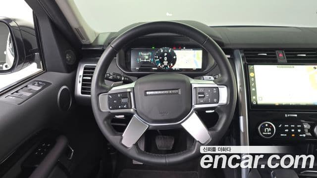 Land Rover Discovery 5 2023 — ფოტო 12/20
