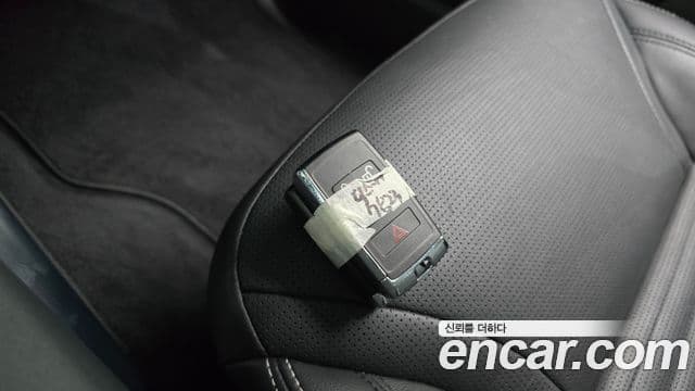 Land Rover Discovery 5 2023 — ფოტო 14/20