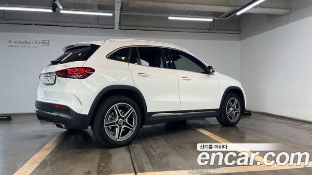 Mercedes-Benz GLA-Class 2022 — ფოტო 1/20