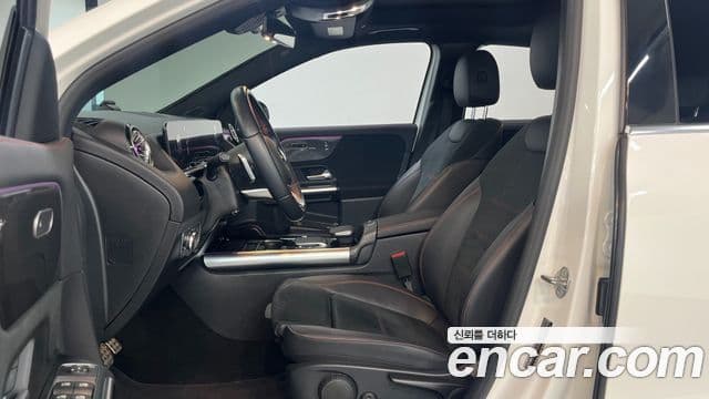 Mercedes-Benz GLA-Class 2022 — ფოტო 9/20