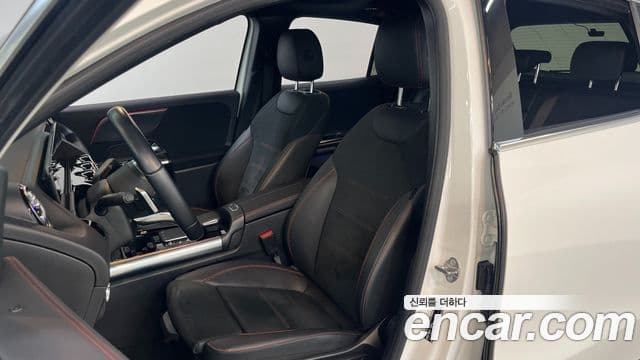 Mercedes-Benz GLA-Class 2022 — ფოტო 10/20