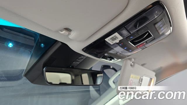 Hyundai Staria 2025 — Şəkil 26/34
