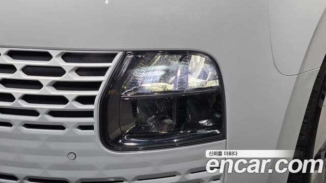 Hyundai Staria 2025 — Şəkil 29/34
