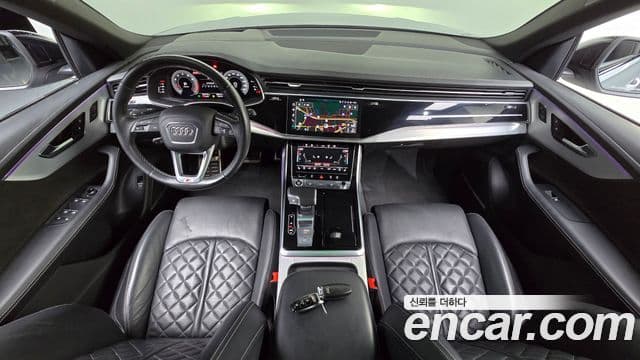 Audi Q7 2021 — ფოტო 7/20