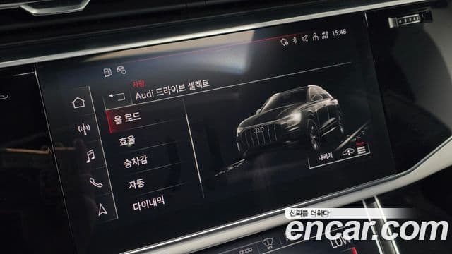 Audi Q7 2021 — фото 20 из 20