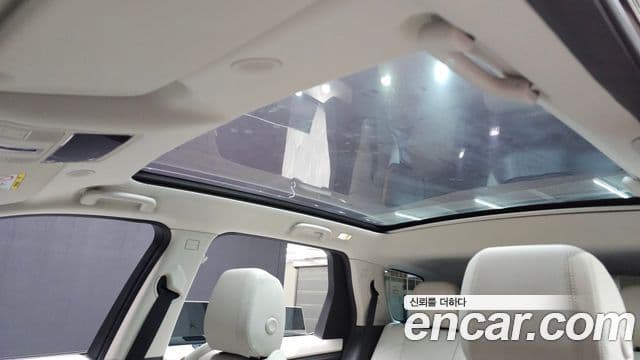 Land Rover Discovery Sport 2022 — Photo 20/32