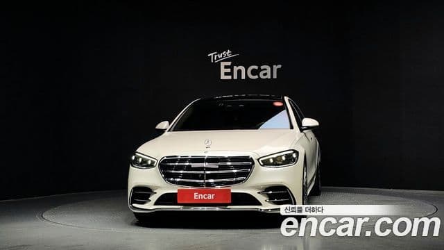 Mercedes-Benz S-Class 2023 — Photo 11/20